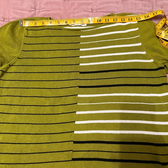 Vintage Green knitted sweater with Black in White stripes and short sleeves - Picture 3 of 6